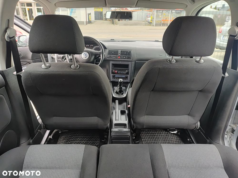 Volkswagen Golf - 21