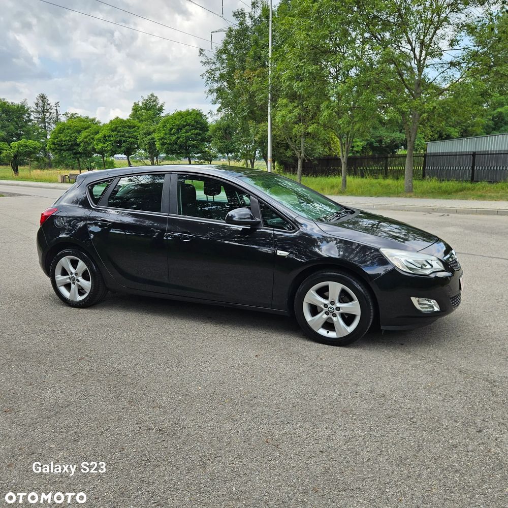 Opel Astra 1.6 Color Edition - 8