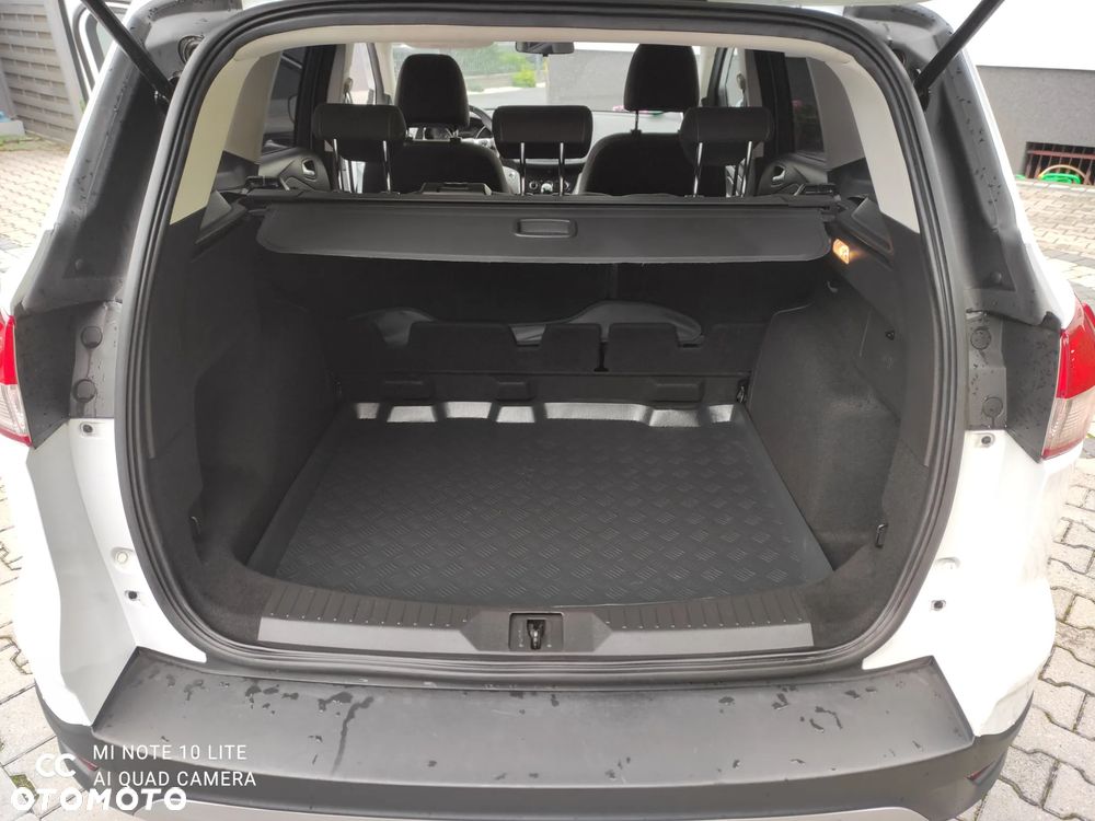 Ford Kuga 1.5 EcoBoost 2x4 Trend - 18