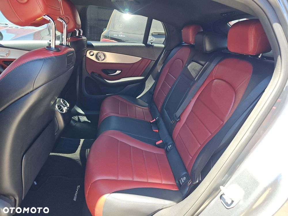 Mercedes-Benz GLC 300 4Matic 9G-TRONIC AMG Line - 7