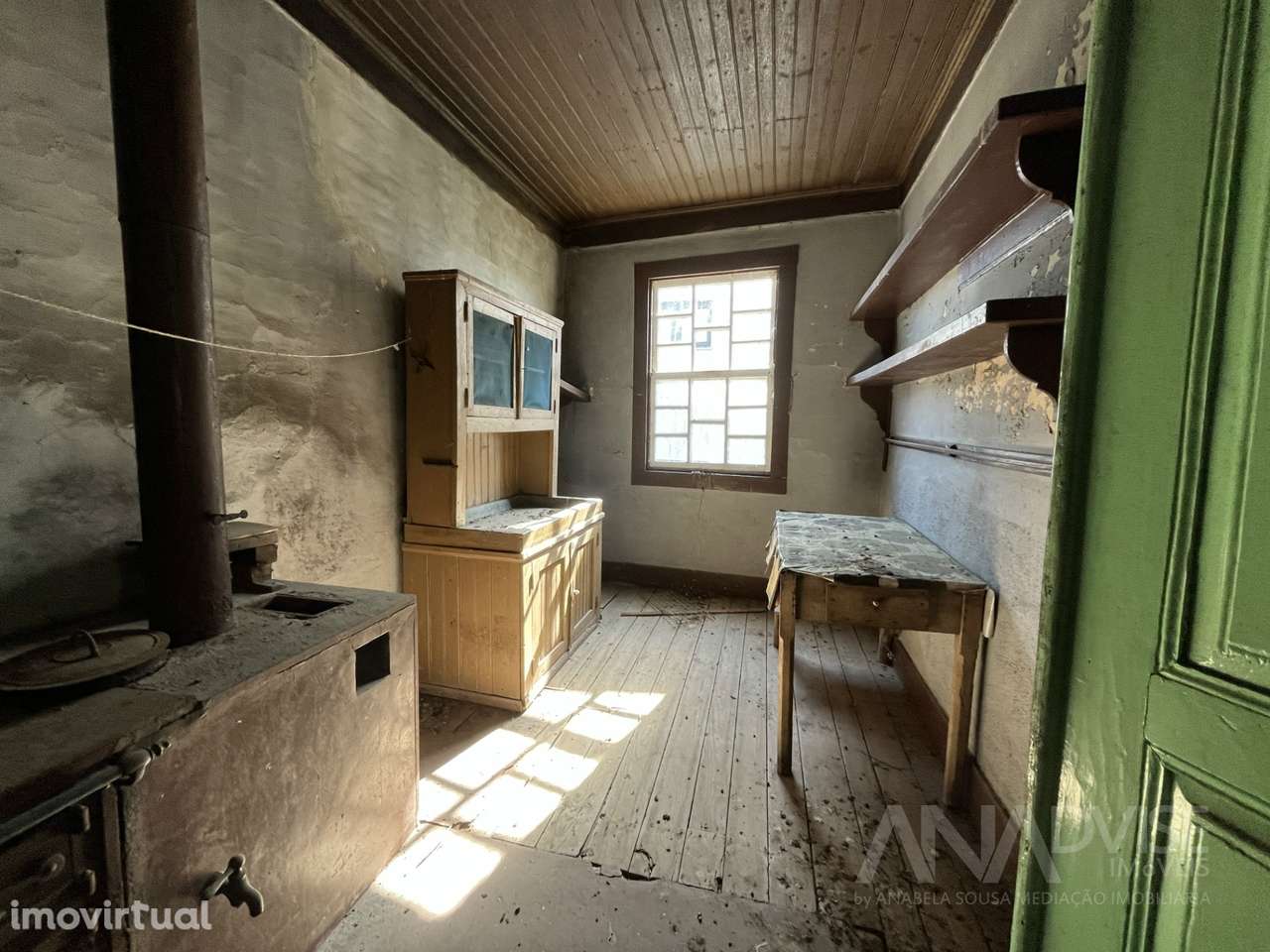 Moradia para Restaurar T3 Venda em São João de Lourosa,Viseu - Grande imagem: 2/15