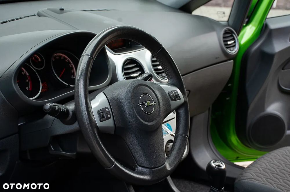 Opel Corsa 1.4 16V Active - 23
