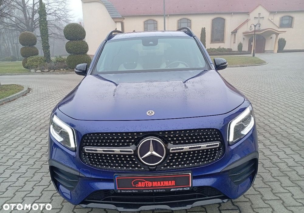 Mercedes-Benz GLB - 2