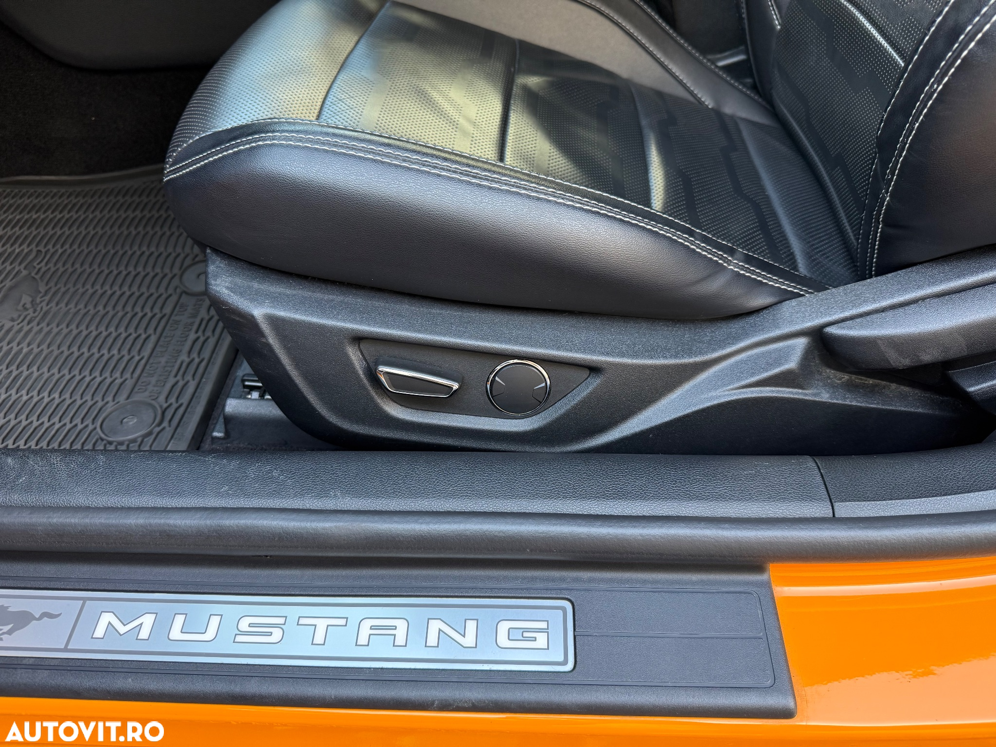 Ford Mustang - 12