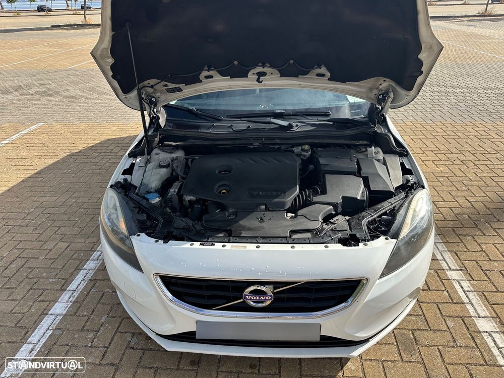 Volvo V40 D2 Momentum - 5
