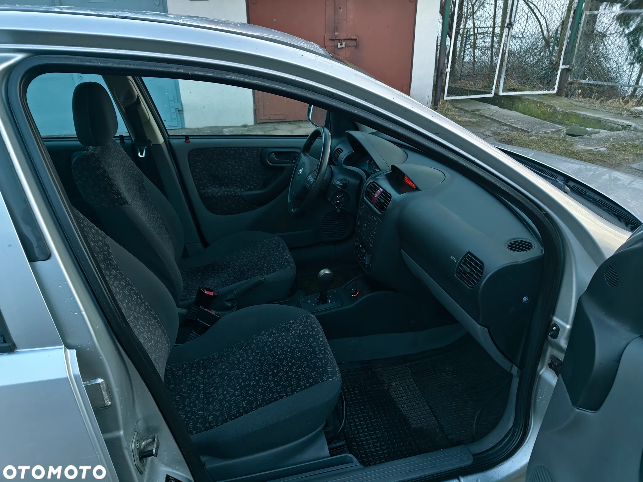 Opel Corsa 1.2 16V Elegance Easytronic - 8