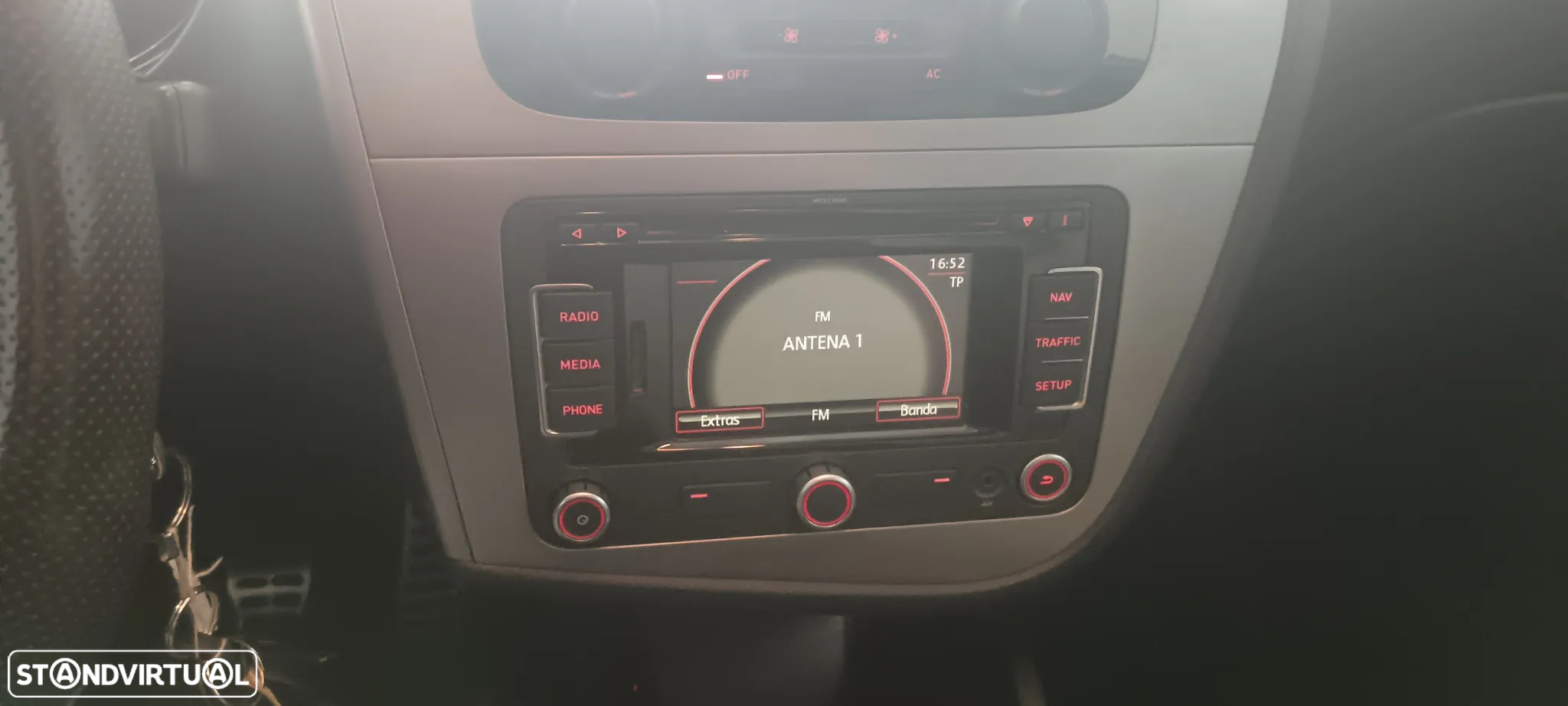 SEAT Leon 1.6 TDI DPF Ecomotive Style Copa - 10
