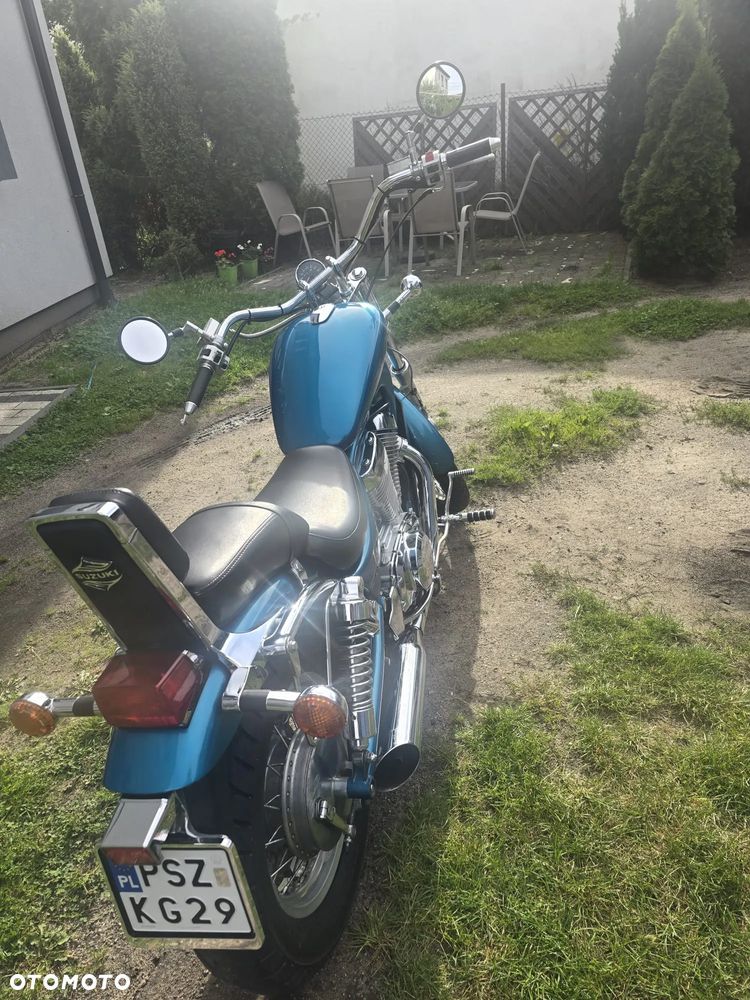 Suzuki Intruder - 11