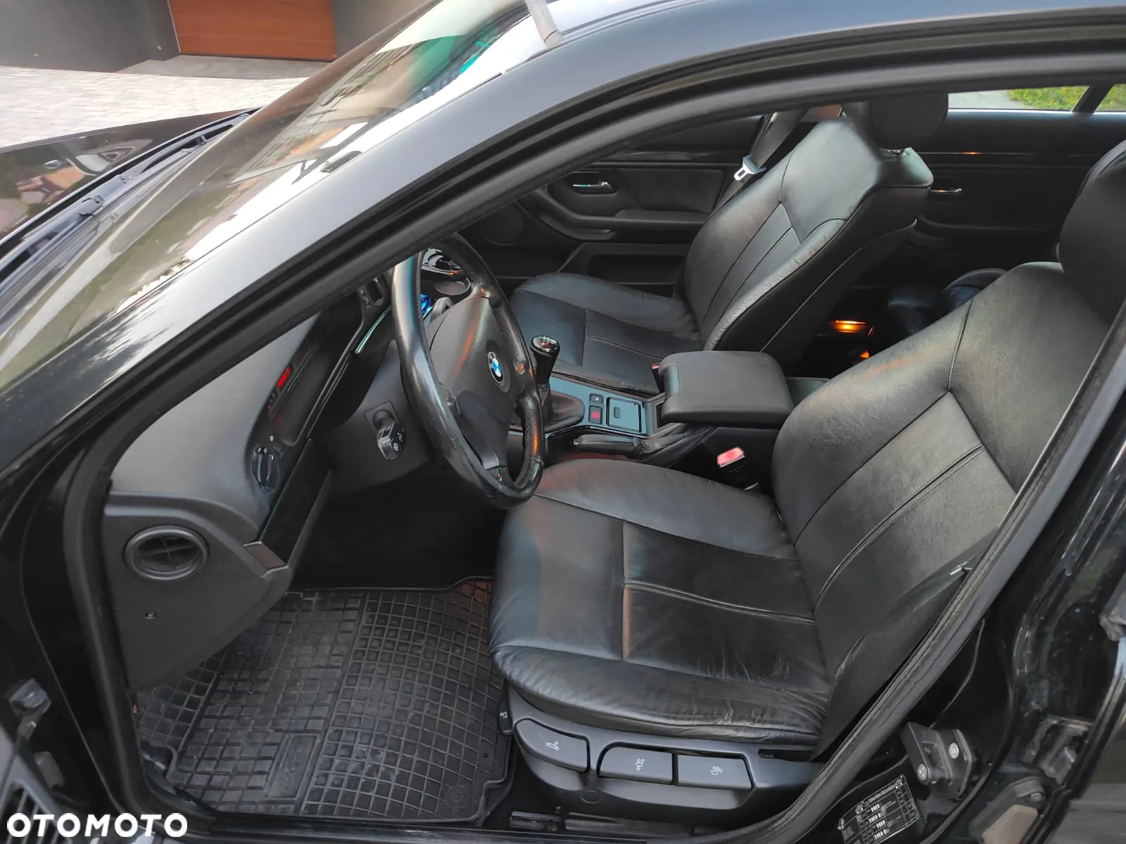 BMW Seria 5 520i - 7