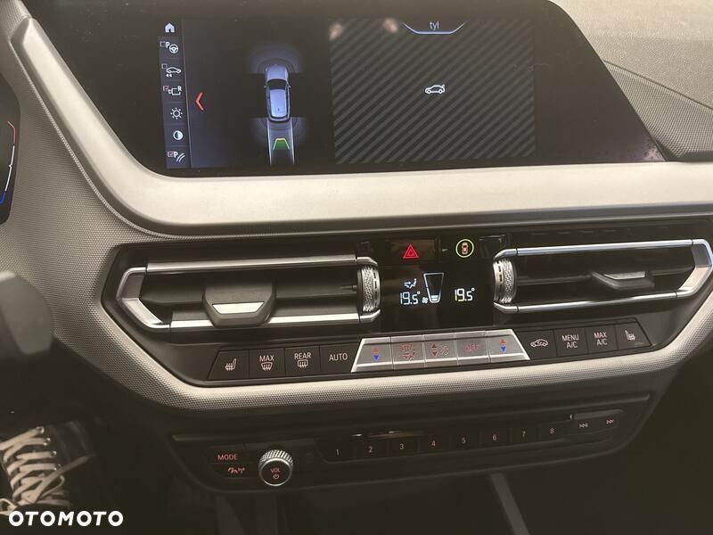 BMW Seria 1 118i - 15