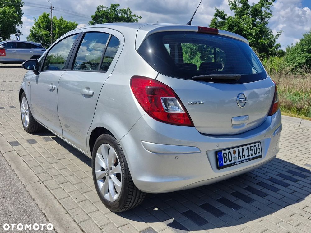 Opel Corsa 1.4 16V Active - 23