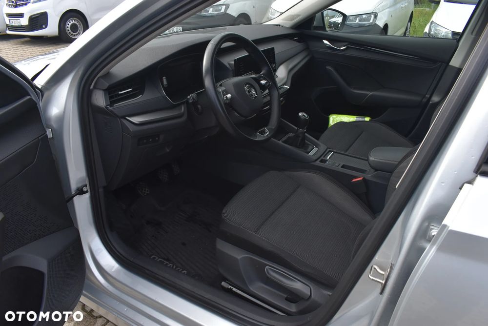 Skoda Octavia 2.0 TDI Ambition - 9