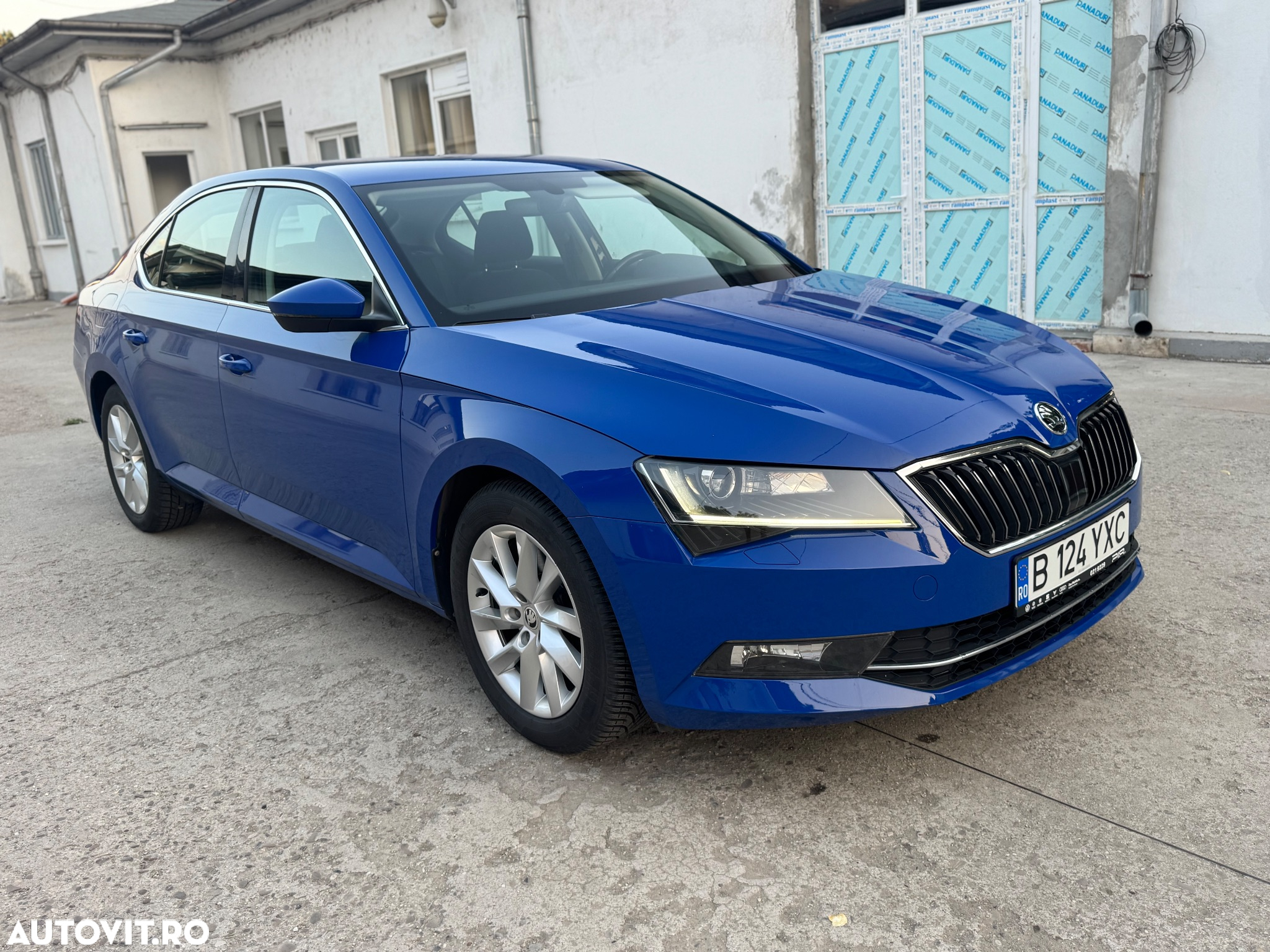 Skoda Superb 2.0 TDI Ambition - 6