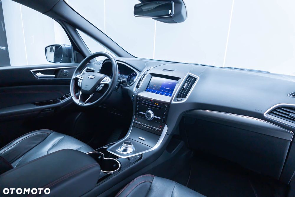 Ford S-Max 2.5 Duratec FHEV ST-LINE - 33