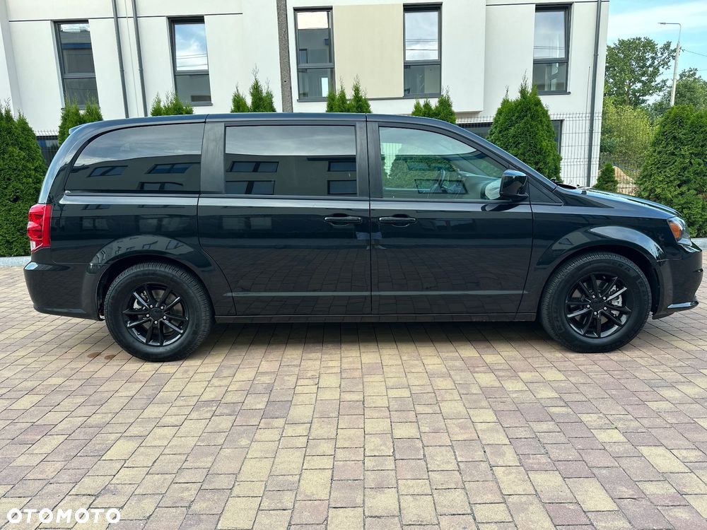 Dodge Grand Caravan 3.6 R/T - 7