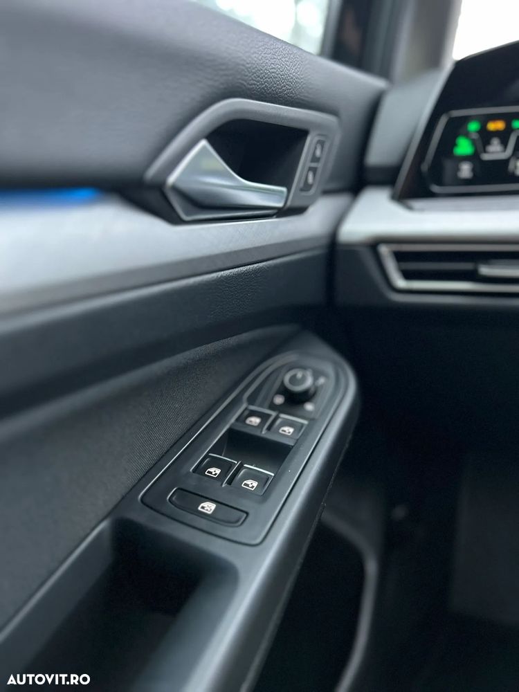 Volkswagen Golf 2.0 TDI Life - 14