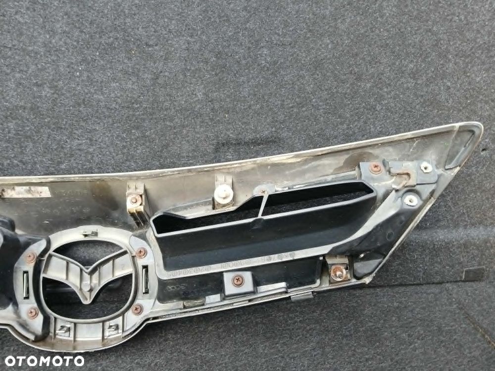 Mazda 3 Grill - 9