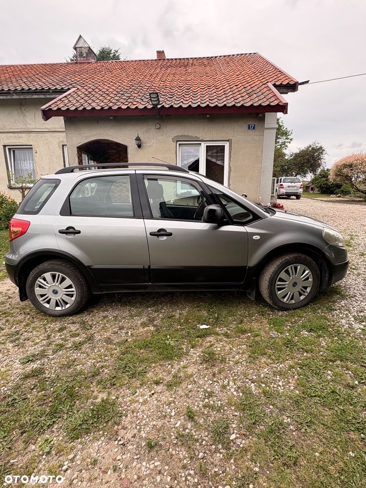 Fiat Sedici 1.9 Multijet 4x4 Dynamic - 3
