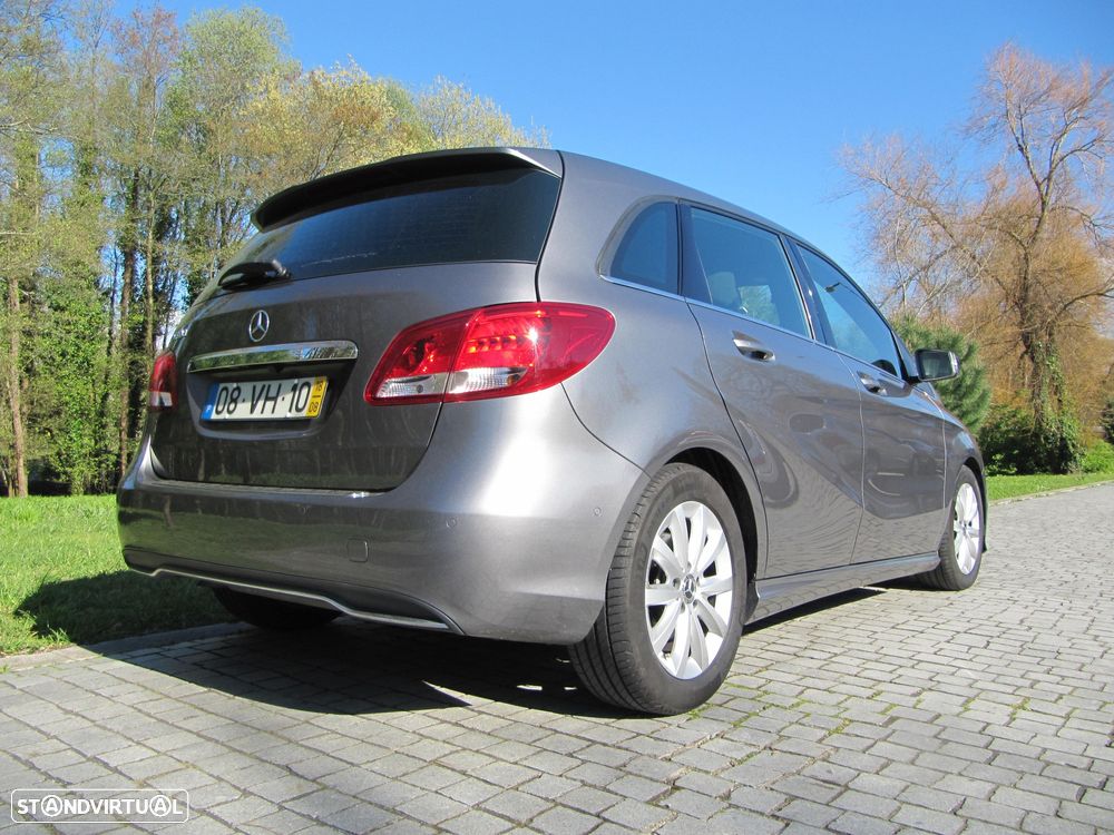 Mercedes-Benz B 180 d Urban - 13