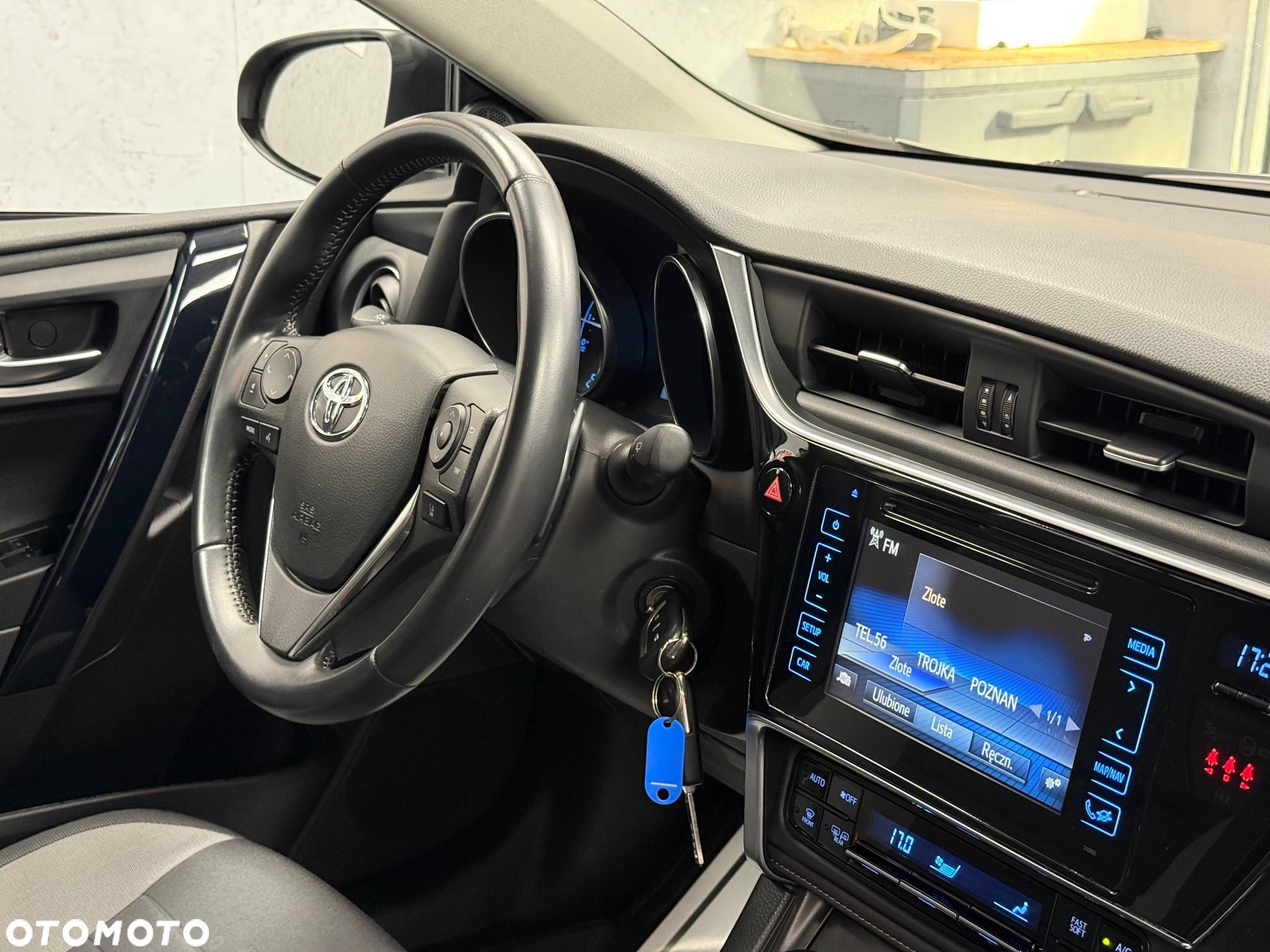 Toyota Auris - 11