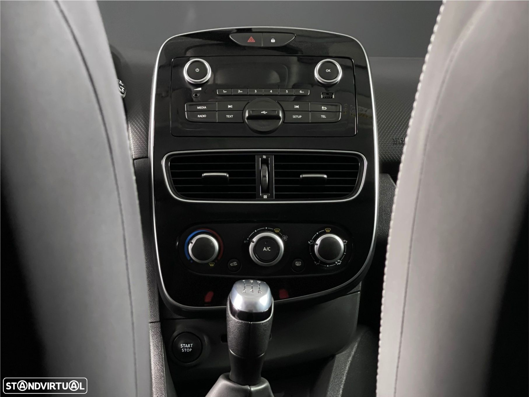 Renault Clio 1.5 dCi Zen - 11