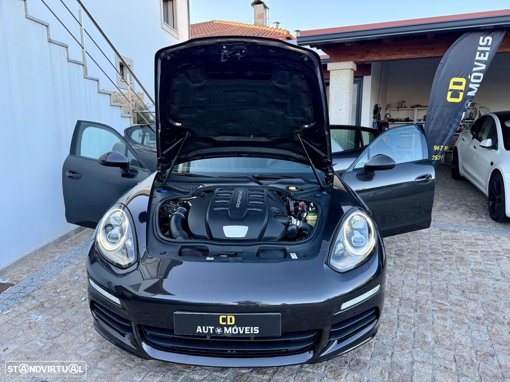 Porsche Panamera Platinum Edition - 26
