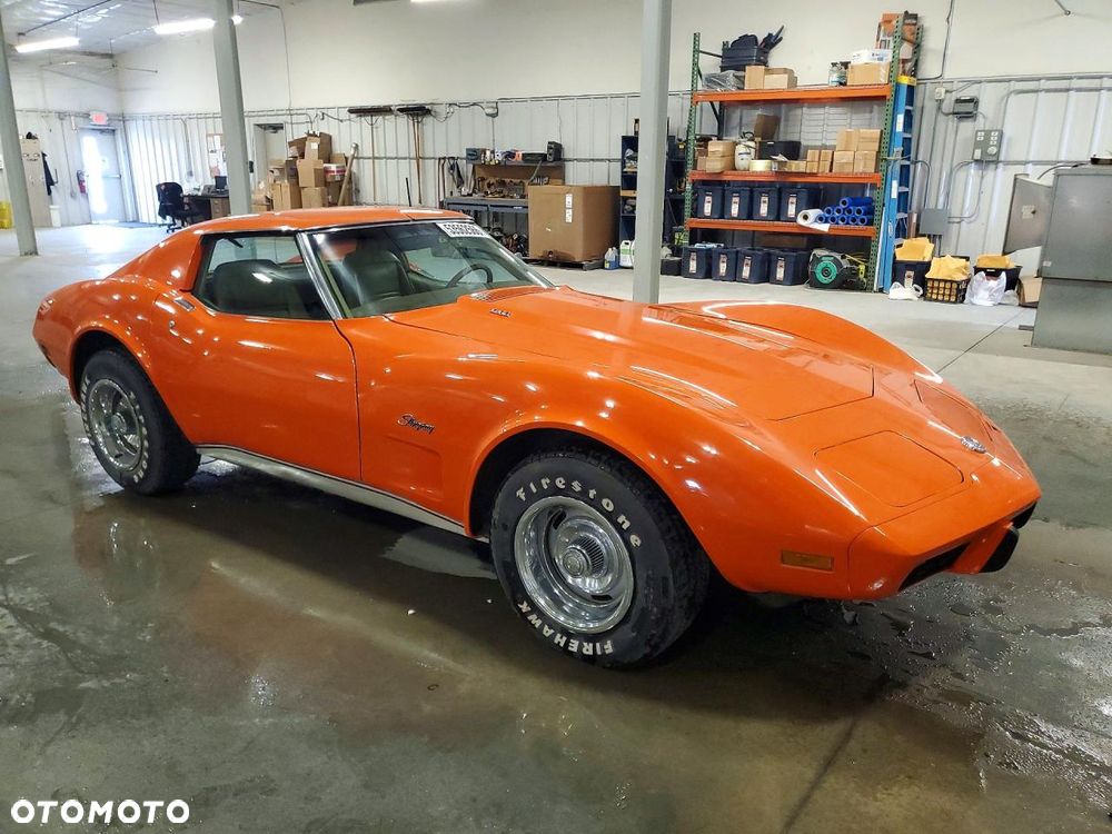 Chevrolet Corvette - 3