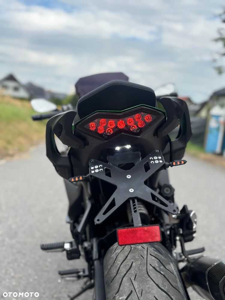 Kawasaki Ninja 1000 SX - 23