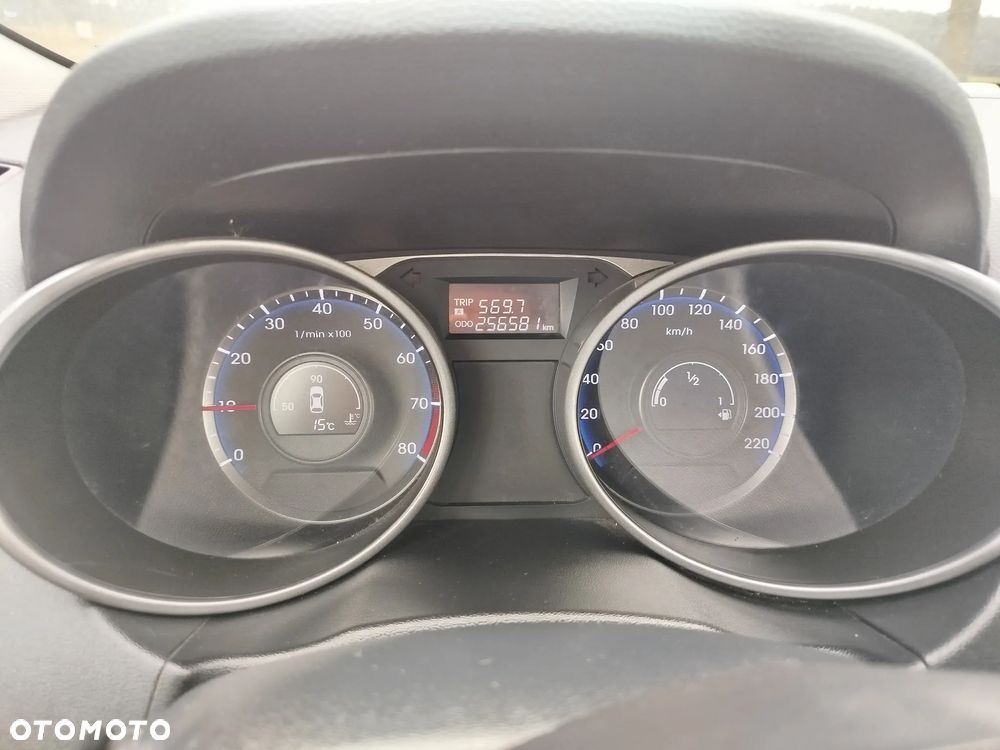 Hyundai ix35 blue 1.6 2WD Finale Gold - 13