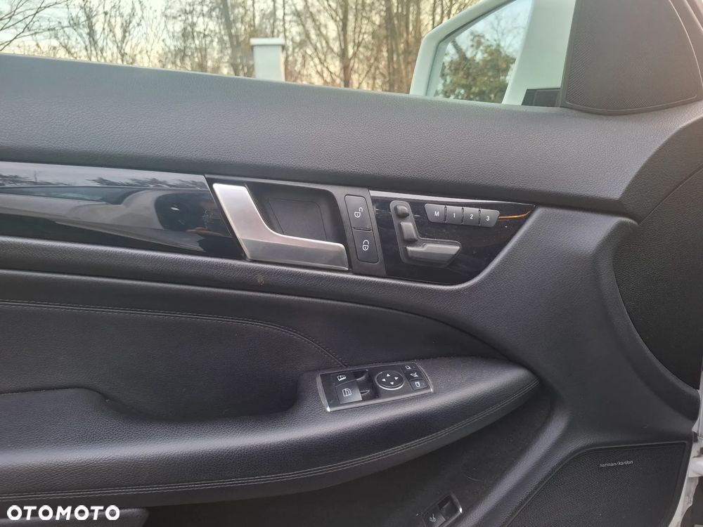 Mercedes-Benz Klasa C 350 (BlueEFFICIENCY) 7G-TRONIC - 9