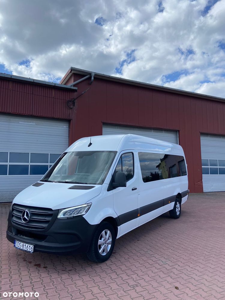 Mercedes-Benz Sprinter - 2