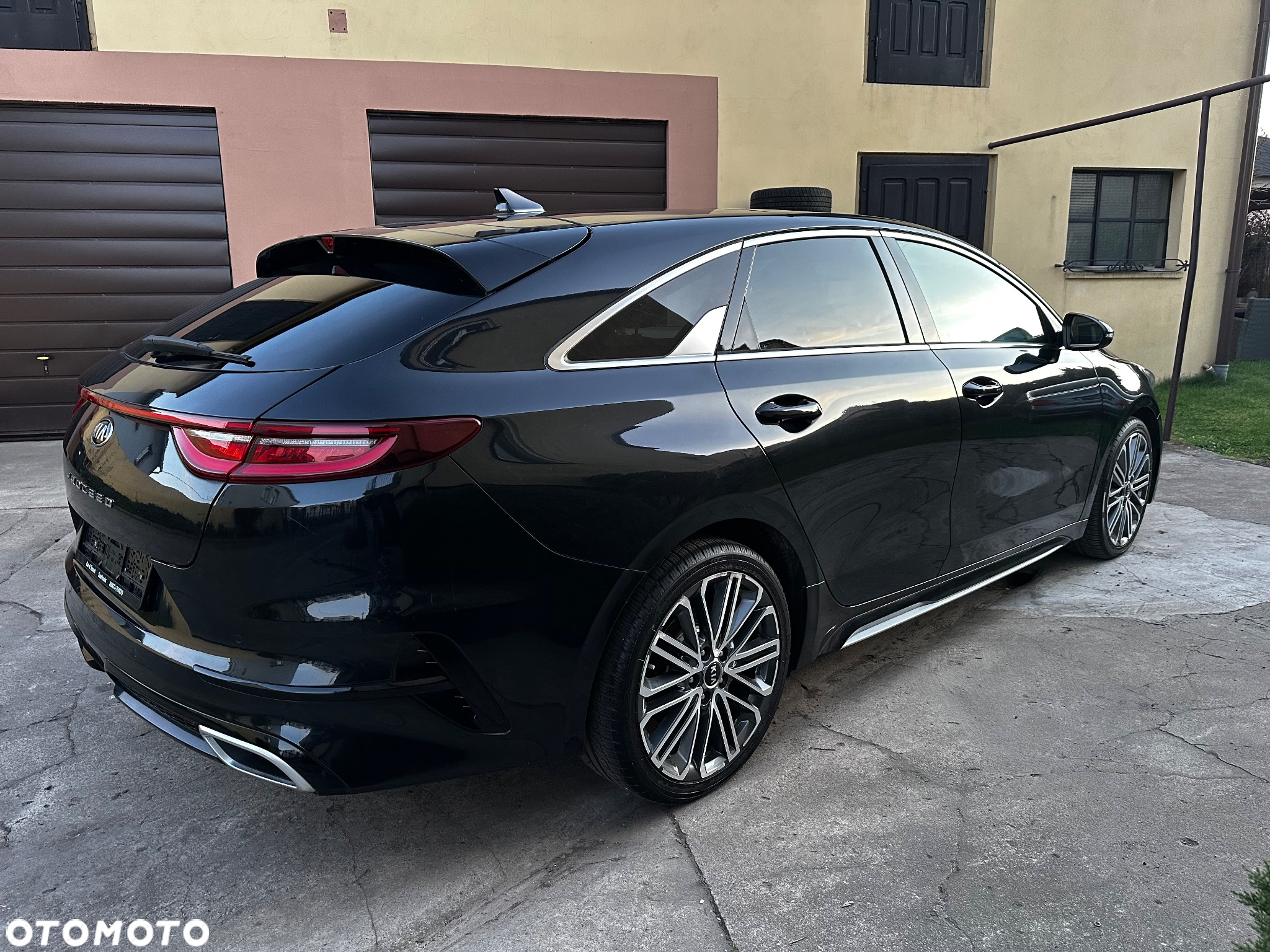 Kia ProCeed 1.4 T-GDI DCT7 OPF GT LINE - 9