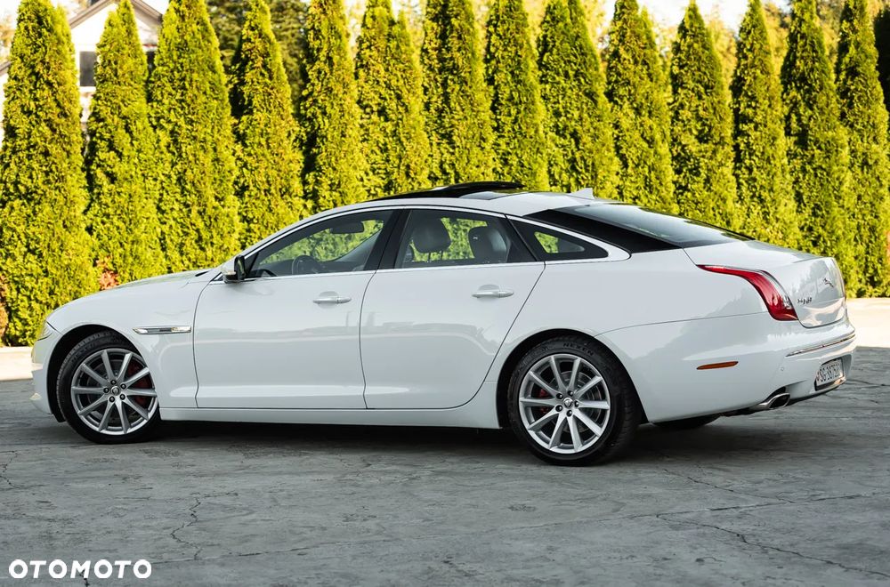 Jaguar XJ 3.0 V6 Kompressor AWD R-Sport - 15