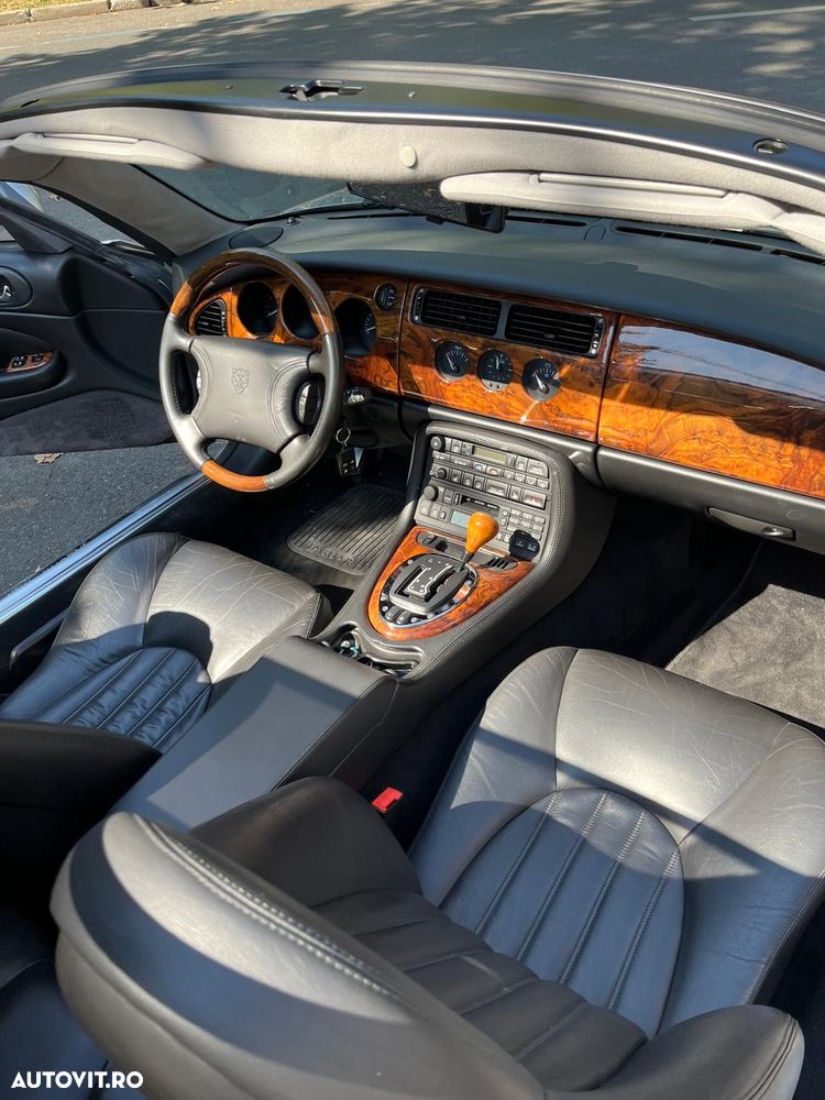 Jaguar XKR - 14