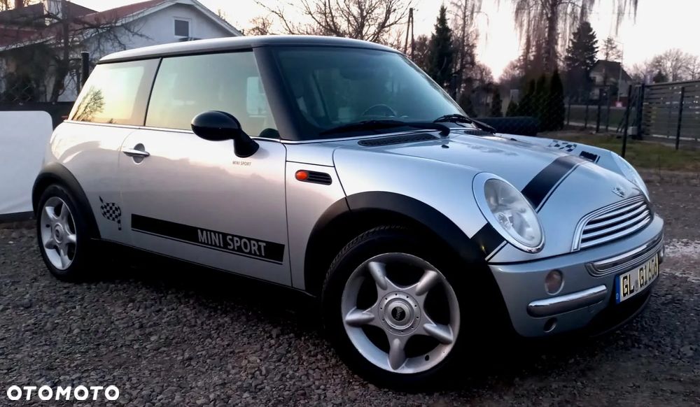 MINI Cooper Seven - 1