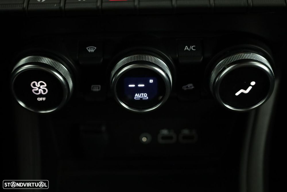 Renault Captur 1.0 TCe Techno Bi-Fuel - 13