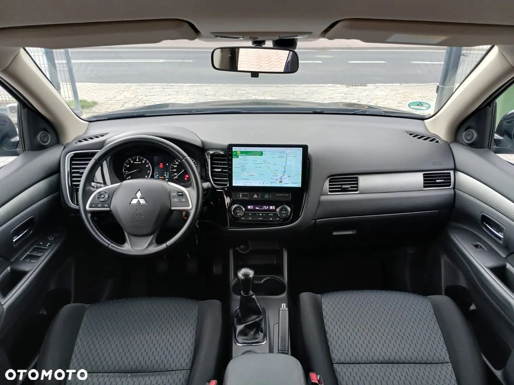 Mitsubishi Outlander 2.0 2WD Diamant Edition - 13