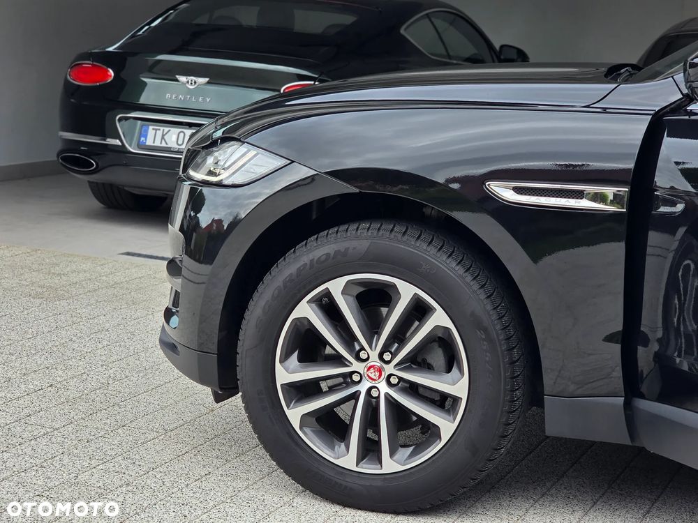 Jaguar F-Pace P250 AWD R-Dynamic Black - 15