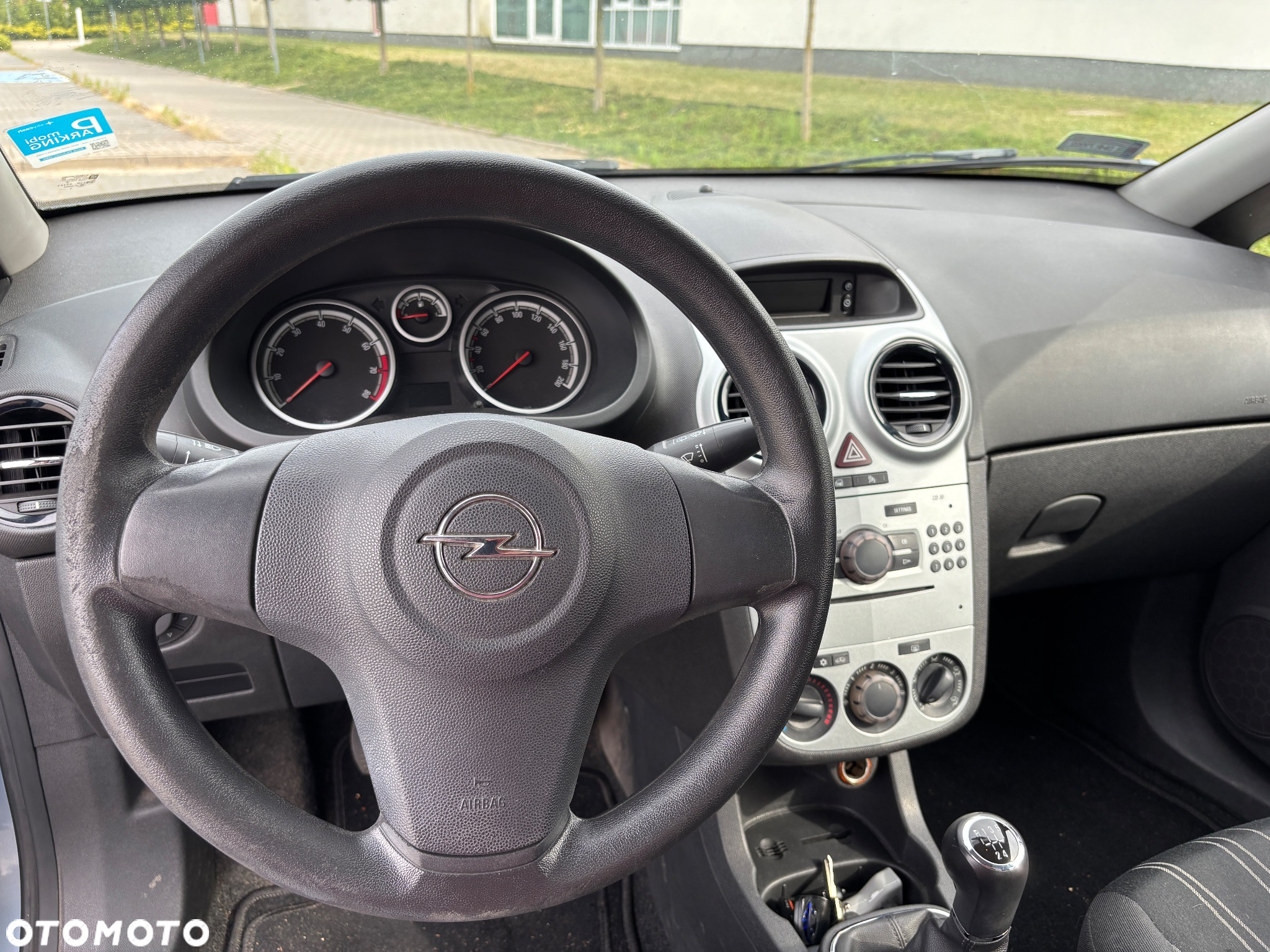 Opel Corsa 1.2 16V Enjoy - 11