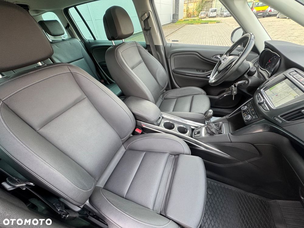 Opel Zafira 2.0 CDTI Cosmo S&S - 23