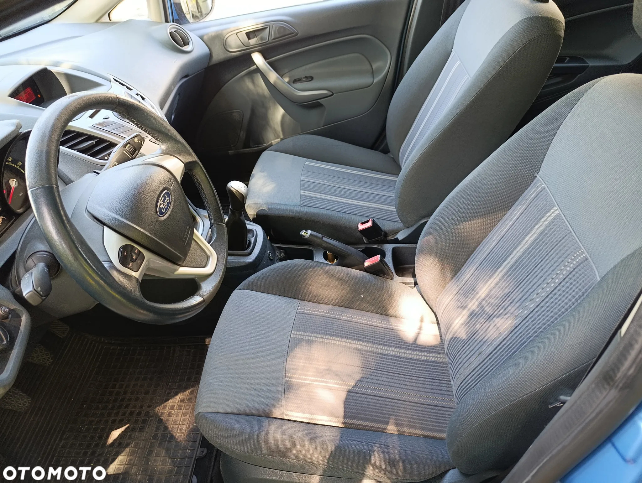 Ford Fiesta 1.4 Trend - 17