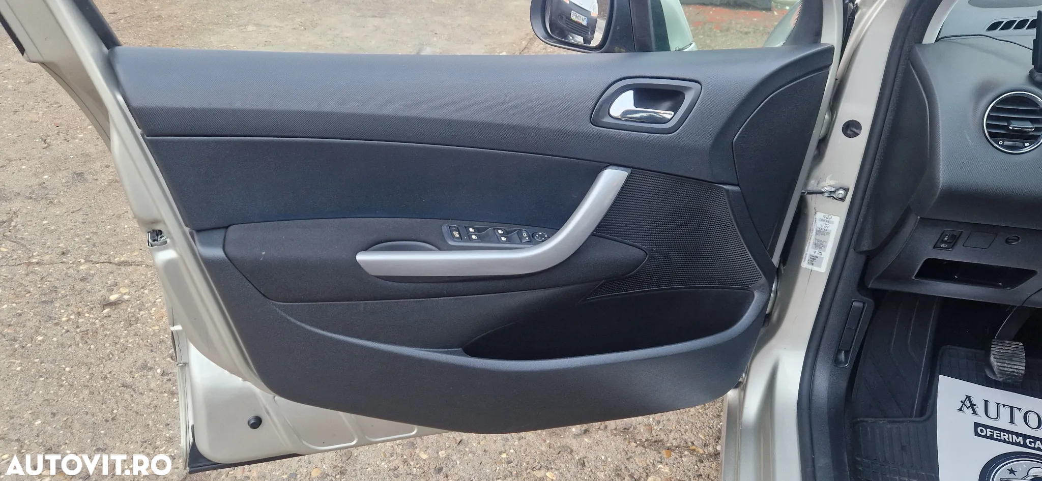 Peugeot 308 - 33