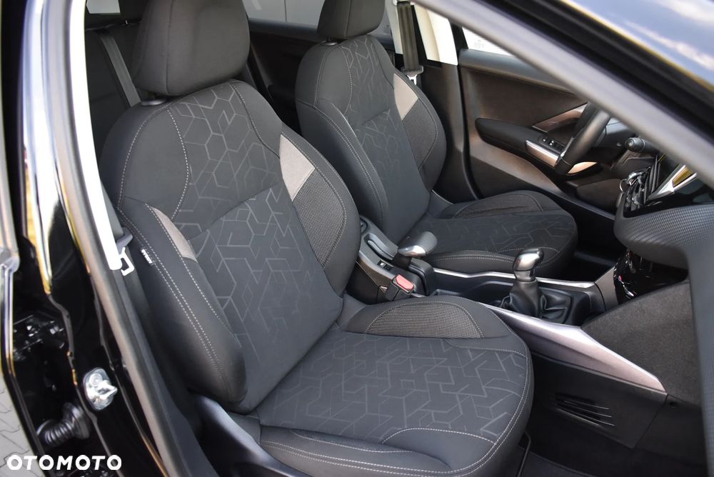 Peugeot 2008 BlueHDi 100 STOP & START Allure - 21