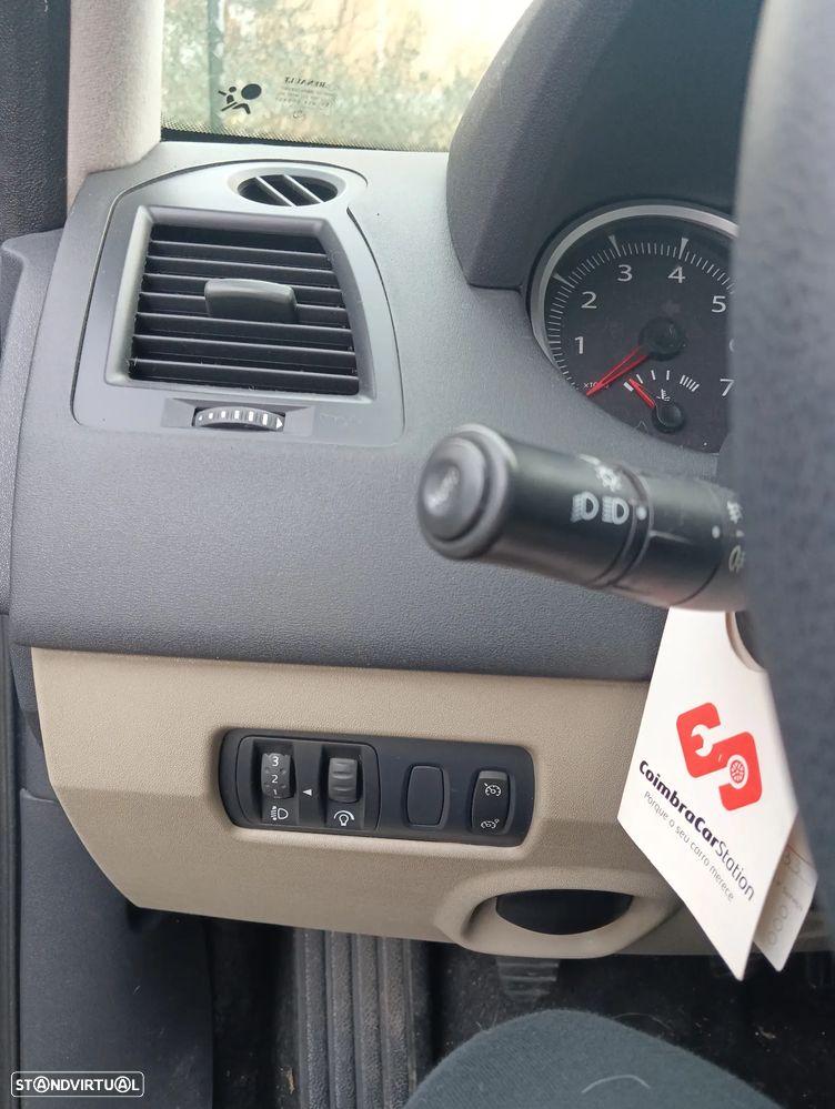 Renault Mégane 1.5 dCi Dynamique - 13