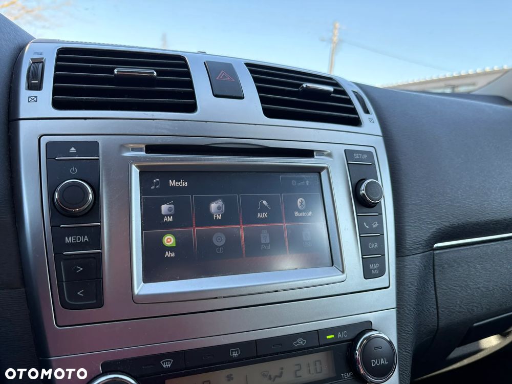 Toyota Avensis 2.2 D-4D Prestige - 22