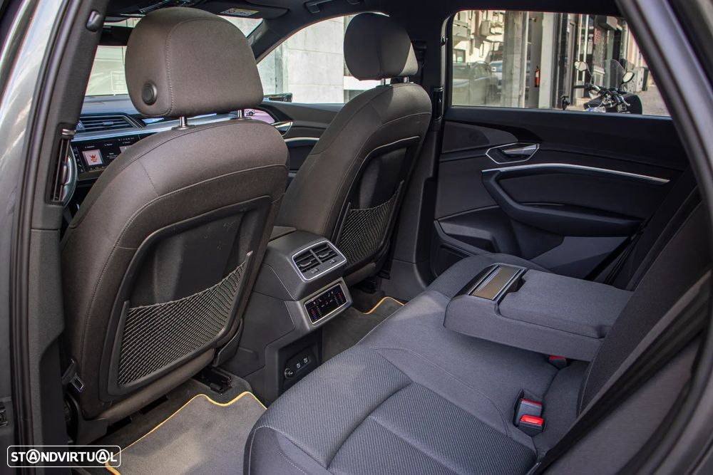 Audi e-tron 55 quattro S line - 41