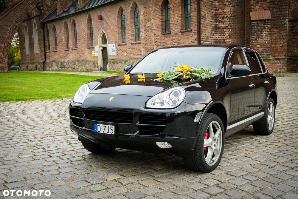 Porsche Cayenne - 2