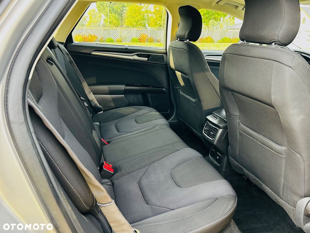 Ford Mondeo 2.0 TDCi STart-Stopp Titanium - 20