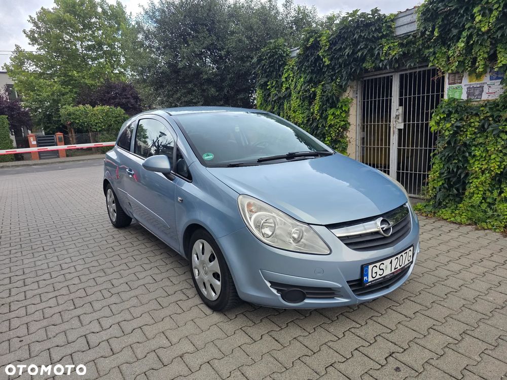 Opel Corsa 1.2 16V Essentia - 2