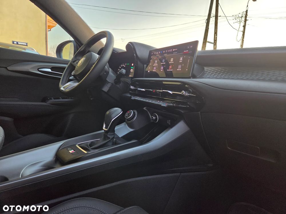 Alfa Romeo Tonale - 16